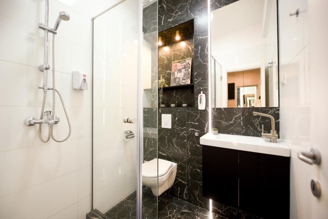 בוקרשט Calea Victoriei Modern Studio - Escape In The City Center מראה חיצוני תמונה
