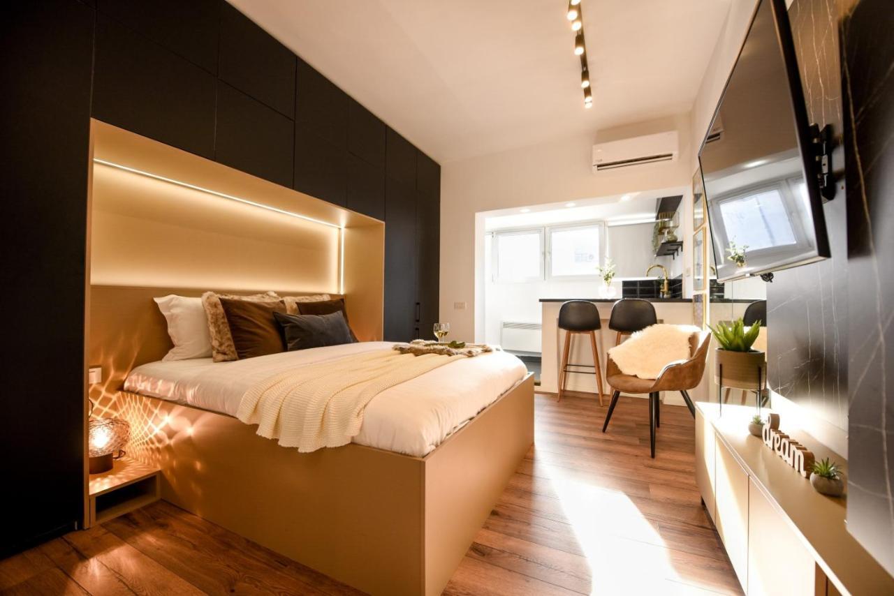 בוקרשט Calea Victoriei Modern Studio - Escape In The City Center מראה חיצוני תמונה